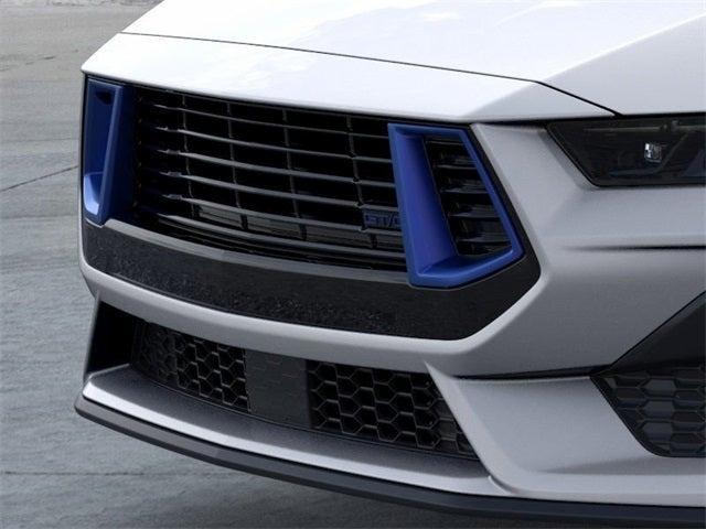 Photo of 2025 Silver Metallic Ford Mustang