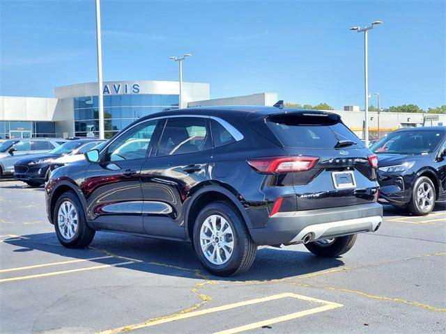 Photo of 2023 Agate Black Metallic Ford Escape
