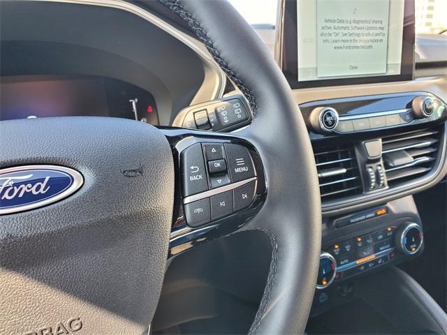 Photo of 2023 Agate Black Metallic Ford Escape