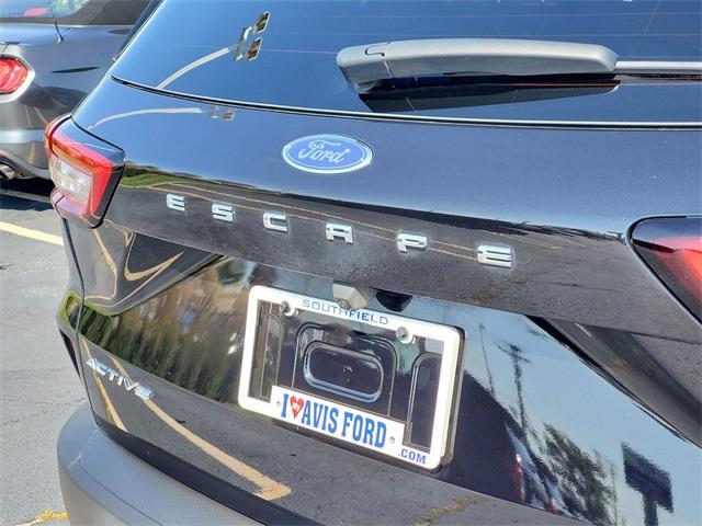 Photo of 2023 Agate Black Metallic Ford Escape