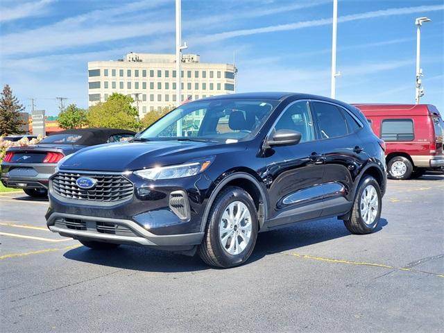 Photo of 2023 Agate Black Metallic Ford Escape