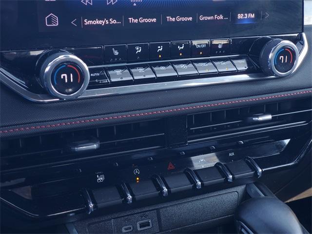 Photo of 2024 Black Chevrolet Colorado