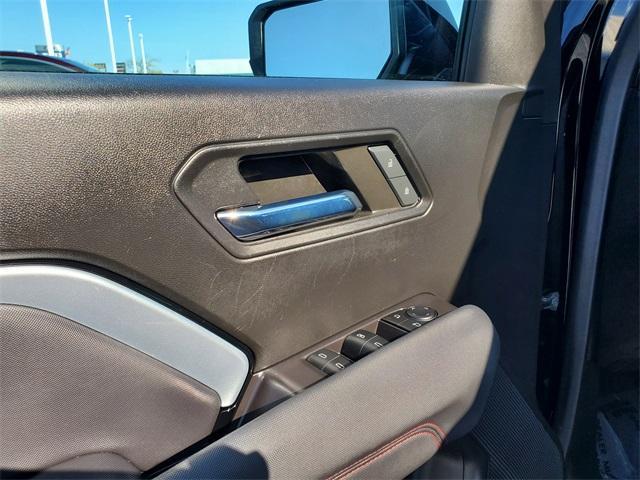 Photo of 2024 Black Chevrolet Colorado