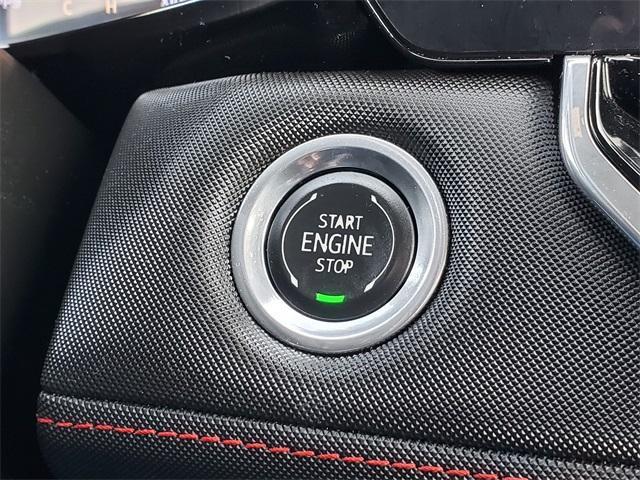 Photo of 2024 Black Chevrolet Colorado
