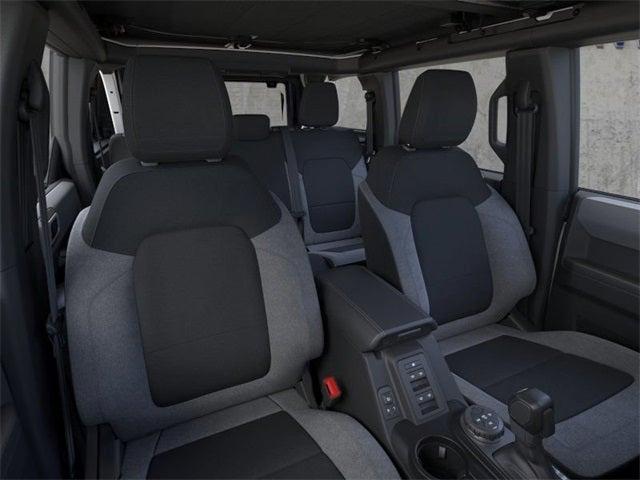 Photo of 2025 White Ford Bronco