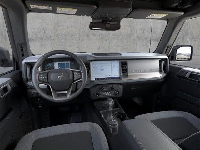 Photo of 2025 White Ford Bronco