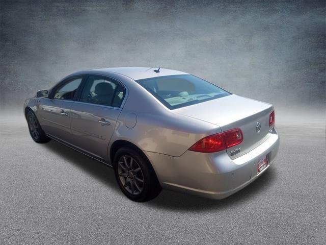 Photo of 2007 Platinum Metallic Buick Lucerne