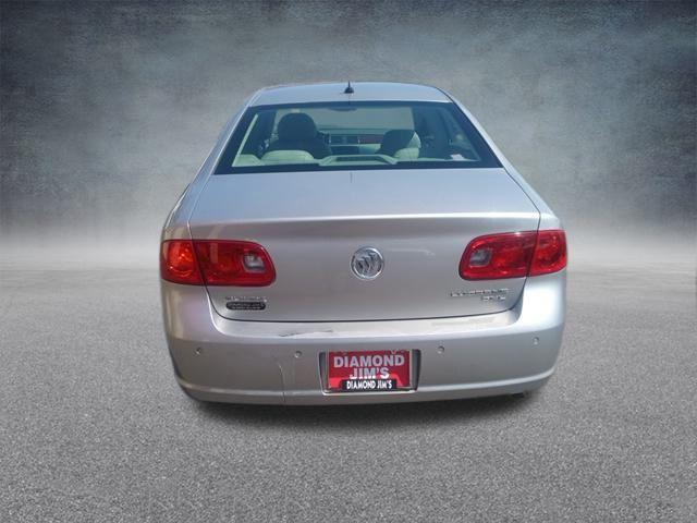 Photo of 2007 Platinum Metallic Buick Lucerne