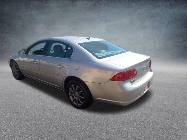 Photo of 2007 Platinum Metallic Buick Lucerne