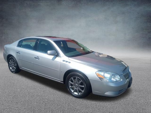 Photo of 2007 Platinum Metallic Buick Lucerne