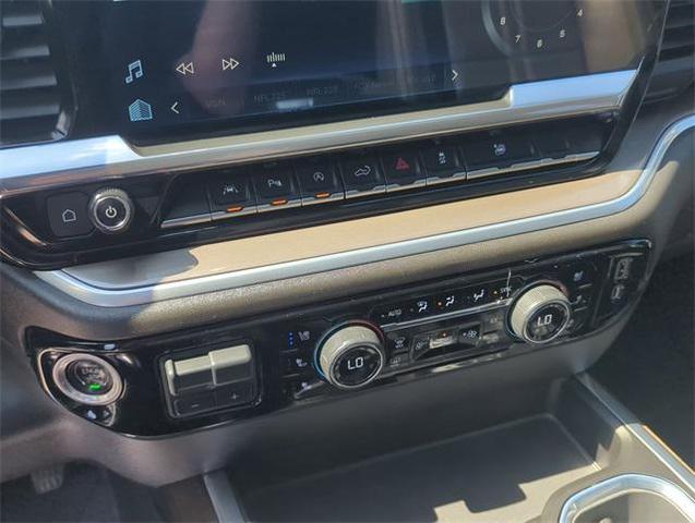 Photo of 2022 Black Chevrolet Silverado 1500
