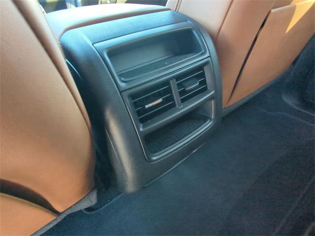 Photo of 2024 Crystal White Tricoat Cadillac XT5