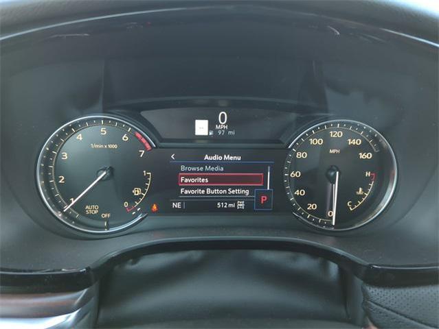 Photo of 2024 Crystal White Tricoat Cadillac XT5