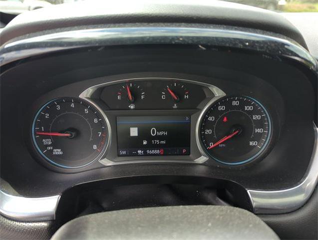 Photo of 2022 Silver Ice Metallic Chevrolet Traverse