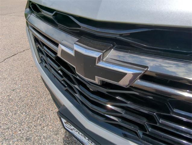 Photo of 2022 Silver Ice Metallic Chevrolet Traverse