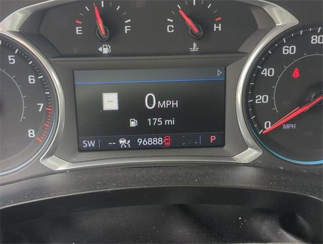 Photo of 2022 Silver Ice Metallic Chevrolet Traverse