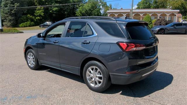 Photo of 2022 Iron Gray Metallic Chevrolet Equinox