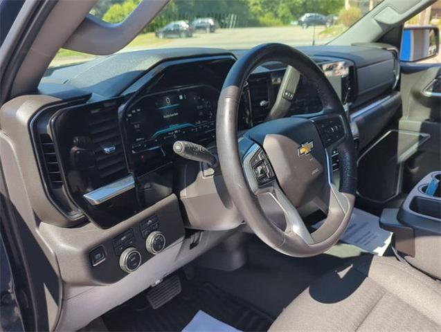 Photo of 2022 Northsky Blue Metallic Chevrolet Silverado 1500