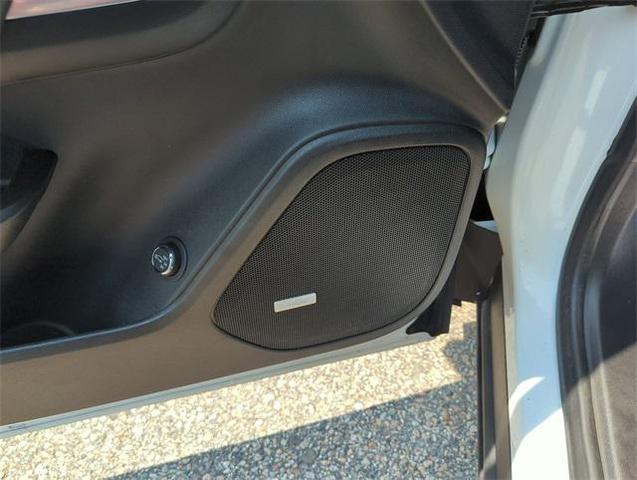 Photo of 2022 Summit White Chevrolet Blazer
