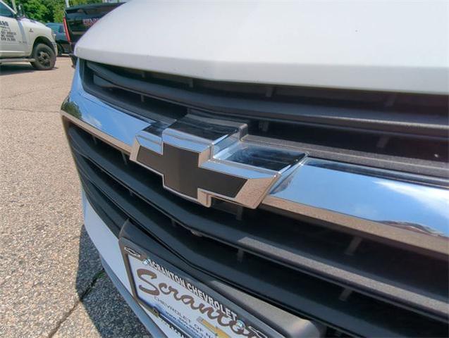 Photo of 2022 Summit White Chevrolet Blazer