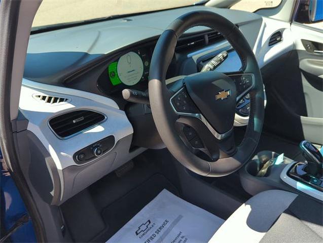 Photo of 2017 Kinetic Blue Metallic Chevrolet Bolt EV