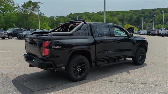 Photo of 2025 Black Chevrolet Colorado