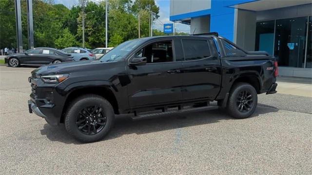 Photo of 2025 Black Chevrolet Colorado