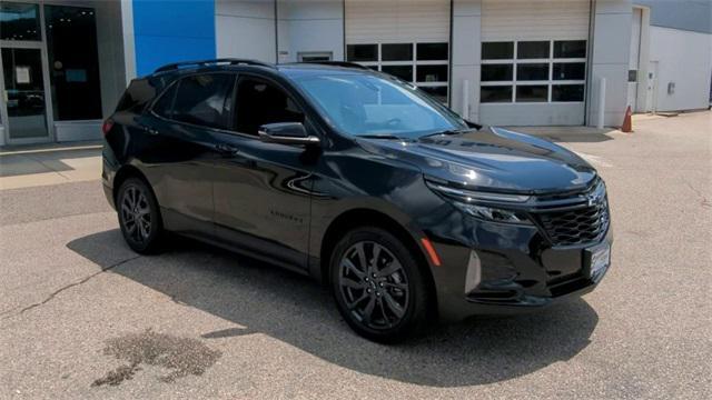 Photo of 2024 Mosaic Black Metallic Chevrolet Equinox