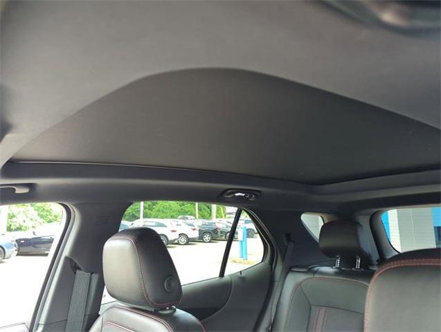 Photo of 2024 Mosaic Black Metallic Chevrolet Equinox