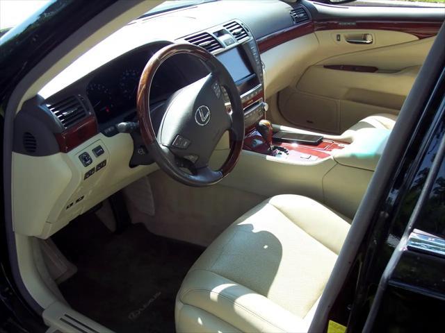 Photo of 2011 Obsidian Lexus LS 460