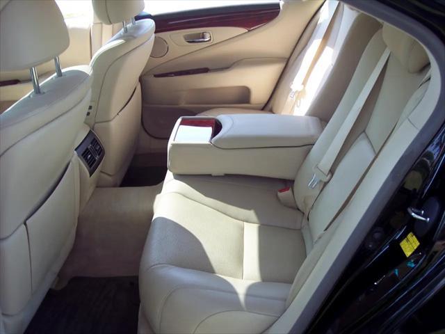 Photo of 2011 Obsidian Lexus LS 460
