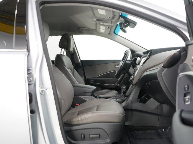 Photo of 2019 Silver Hyundai Santa Fe XL