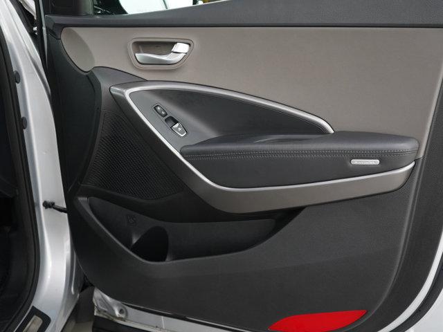 Photo of 2019 Silver Hyundai Santa Fe XL