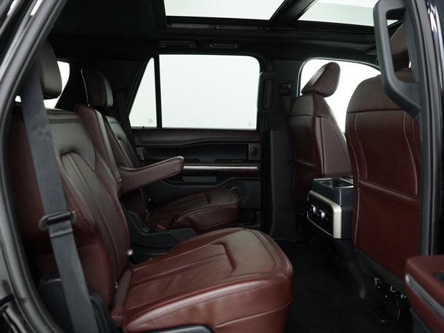 Photo of 2023 AGATE BLACK Ford Expedition
