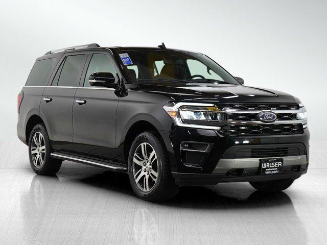 Photo of 2023 AGATE BLACK Ford Expedition