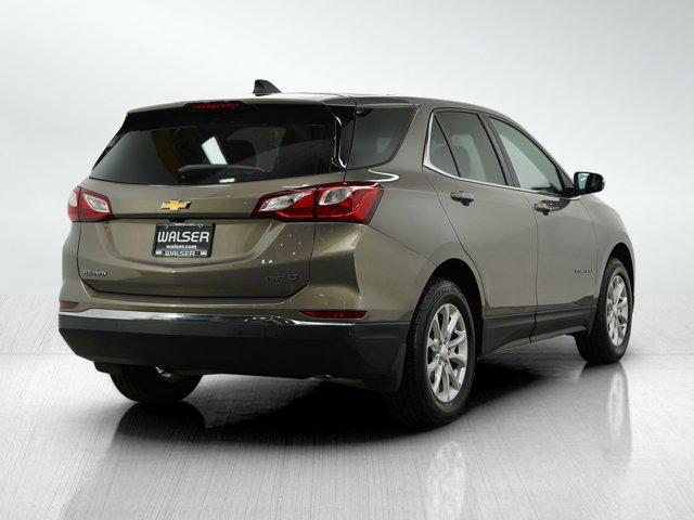Photo of 2018 Pepperdust Metallic Chevrolet Equinox