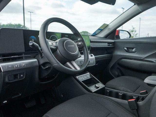Photo of 2025 Atlas White Hyundai KONA