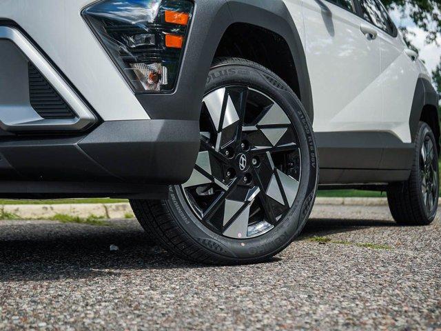 Photo of 2025 Atlas White Hyundai KONA
