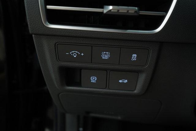 Photo of 2024 Black Hyundai SONATA Hybrid