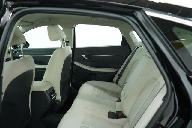 Photo of 2024 Black Hyundai SONATA Hybrid