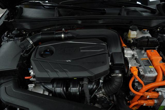 Photo of 2024 Black Hyundai SONATA Hybrid