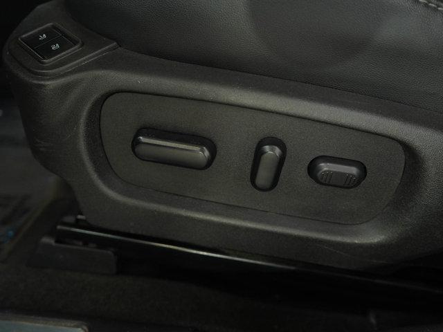 Photo of 2013 INGOT SILVER METALLIC Ford Taurus