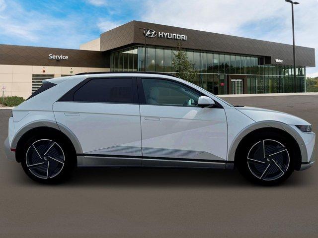 Photo of 2025 Atlas White Hyundai IONIQ 5