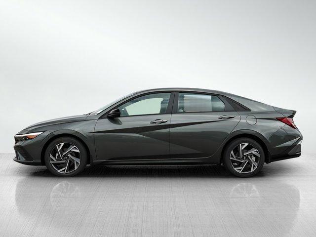 Photo of 2025 Amazon Gray Hyundai ELANTRA