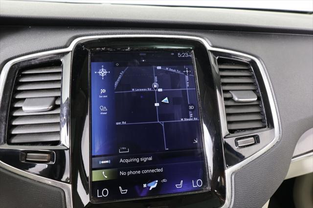 Photo of 2017 Luminous Sand Metallic Volvo XC90
