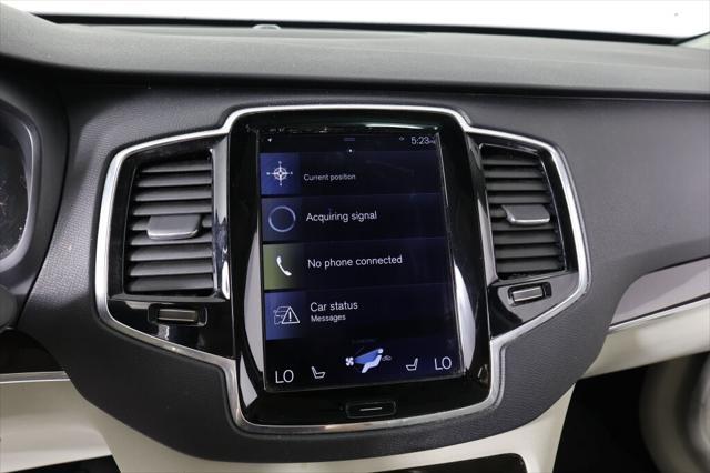 Photo of 2017 Luminous Sand Metallic Volvo XC90