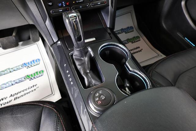 Photo of 2016 Ingot Silver Ford Explorer