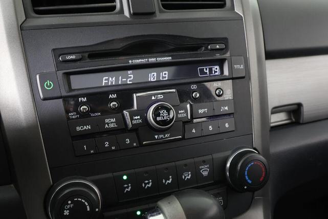 Photo of 2011 Polished Metal Metallic Honda CR-V
