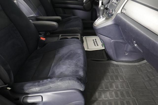 Photo of 2011 Polished Metal Metallic Honda CR-V