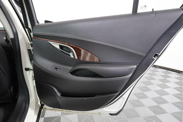 Photo of 2012 Summit White Buick LaCrosse